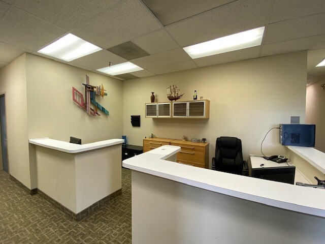 More Photos Of 10501-10553 Battleview Pky, Manassas Light Distribution For Lease