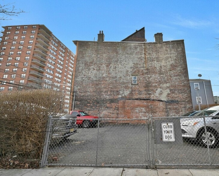 More Photos Of 513 Central Ave, Union City Apartments For Sale
