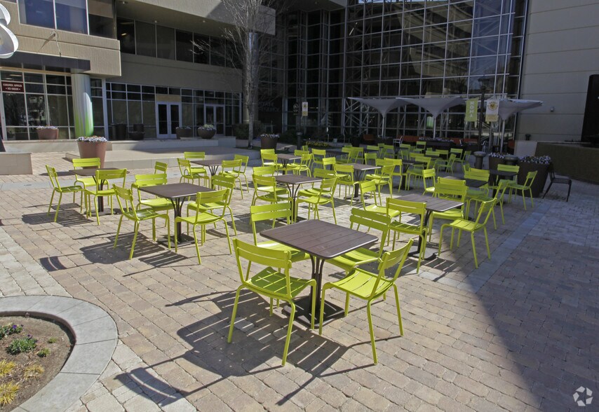 More Photos Of 220 N Main St, Greenville Office For Lease