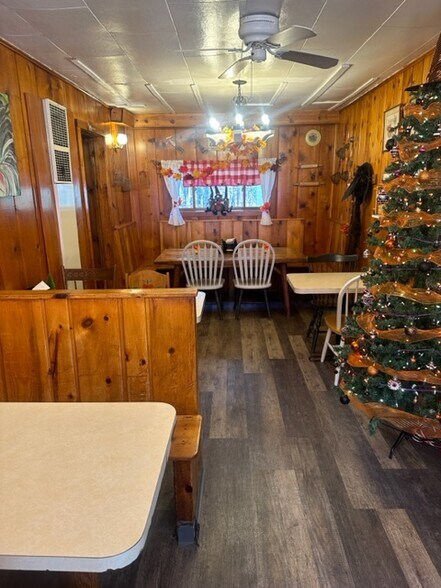 More Photos Of 3556 E Higgins Lake Dr, Higgins Lake Restaurant For Sale