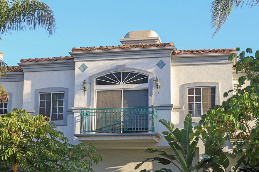 More Photos Of 374-384 H St, Chula Vista Medical For Lease