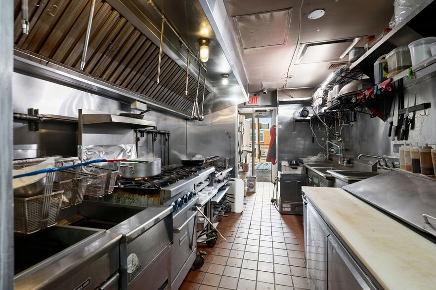 More Photos Of 379 Sunrise Hwy, Lynbrook Storefront Retail Office For Sale