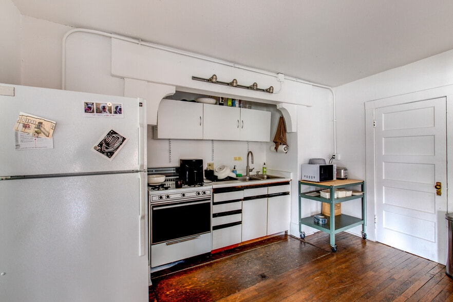 More Photos Of 2101-2111 W 29th Ave, Denver Loft Creative Space For Sale