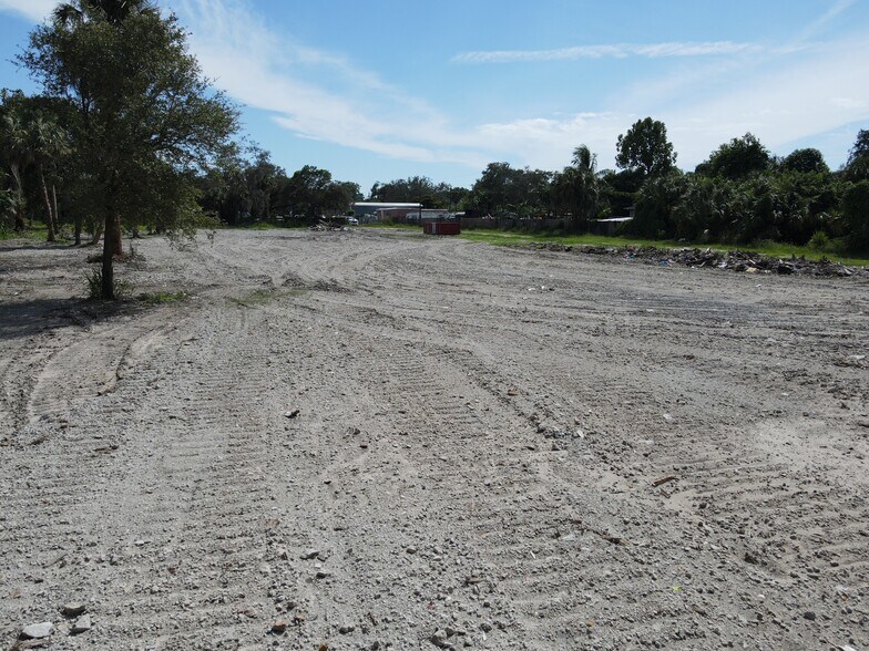 More Photos Of 27761 Downs Dr, Bonita Springs Land For Lease