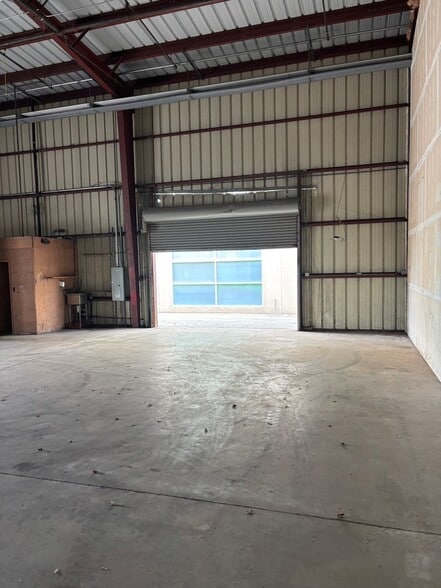More Photos Of 2131 Delaware Ave, Santa Cruz Manufacturing For Lease