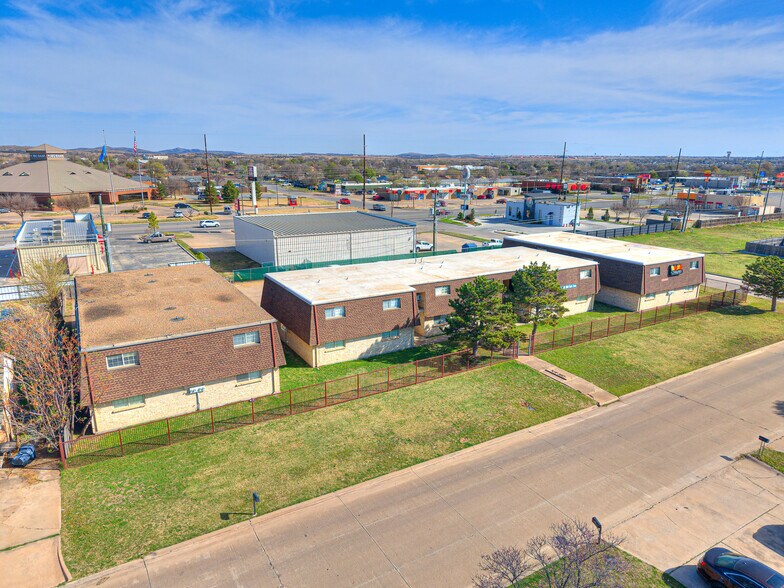 More Photos Of 6401 NW Oak Ave, Lawton Apartments For Sale