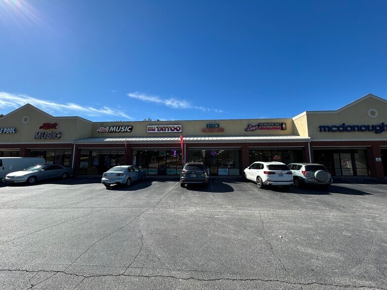 More Photos Of 141-167 Jonesboro Rd, McDonough Unknown For Lease