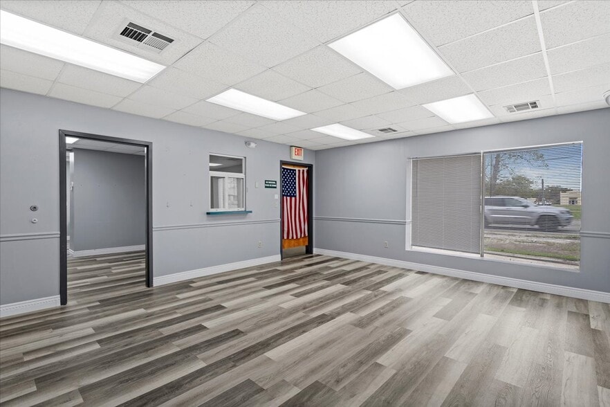 More Photos Of 1924 30th Ave, Gulfport Assisted Living For Sale