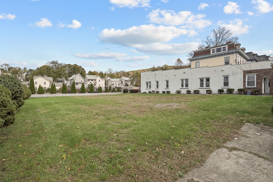 More Photos Of 1102-1106 Main St, Peekskill Apartments For Sale