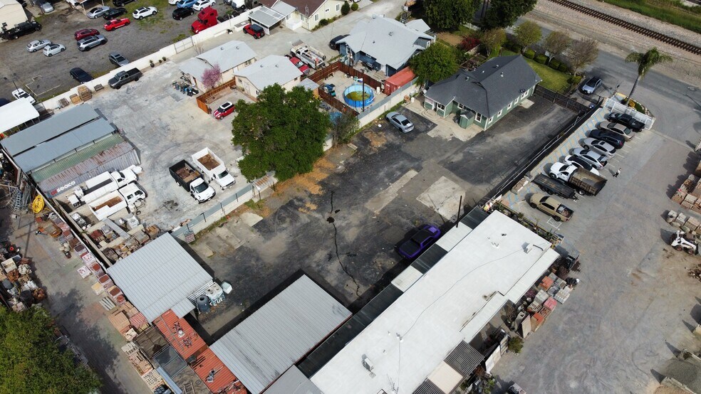 More Photos Of 9625 8th St, Rancho Cucamonga Contractor Storage Yard For Sale