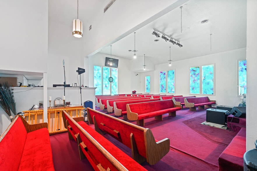 More Photos Of 2703 California St, Berkeley Religious Facility For Sale