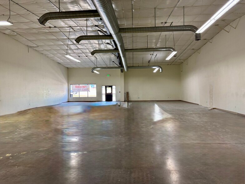 More Photos Of 1212 Ridge Rd, Cheyenne Warehouse For Lease
