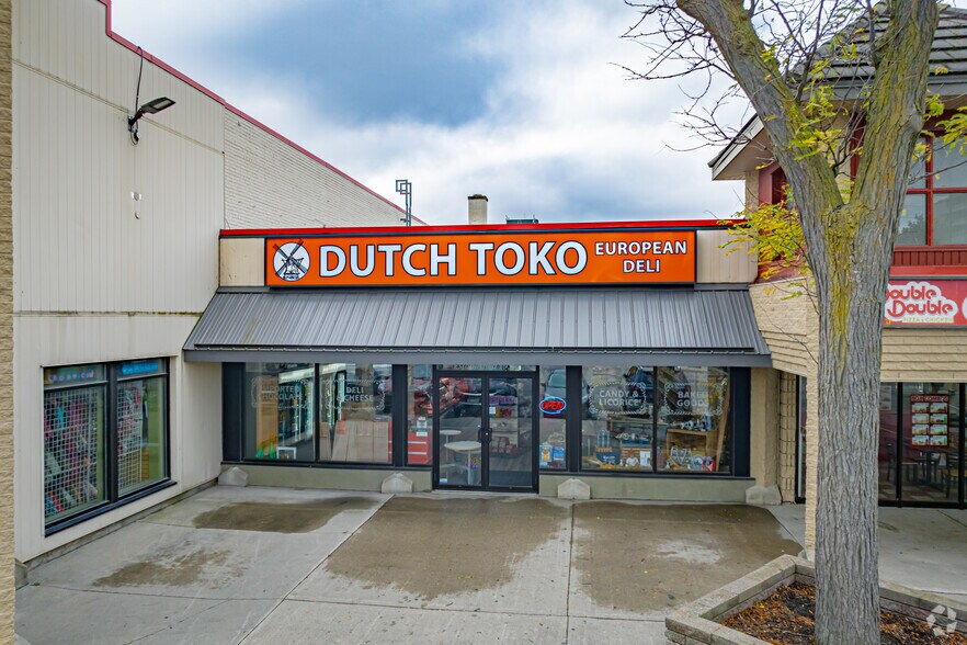 More Photos Of 666 Woolwich St, Guelph Convenience Store For Lease