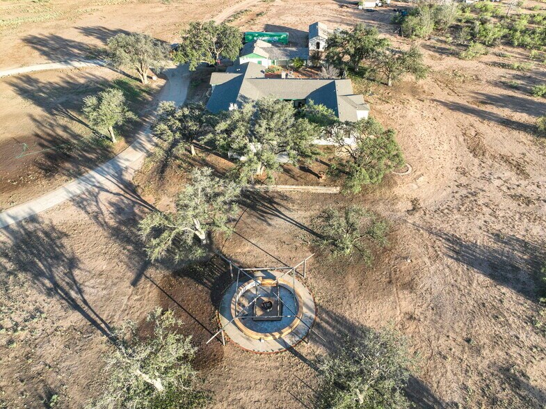 More Photos Of 2070 SW Loop 338, Odessa Specialty For Lease