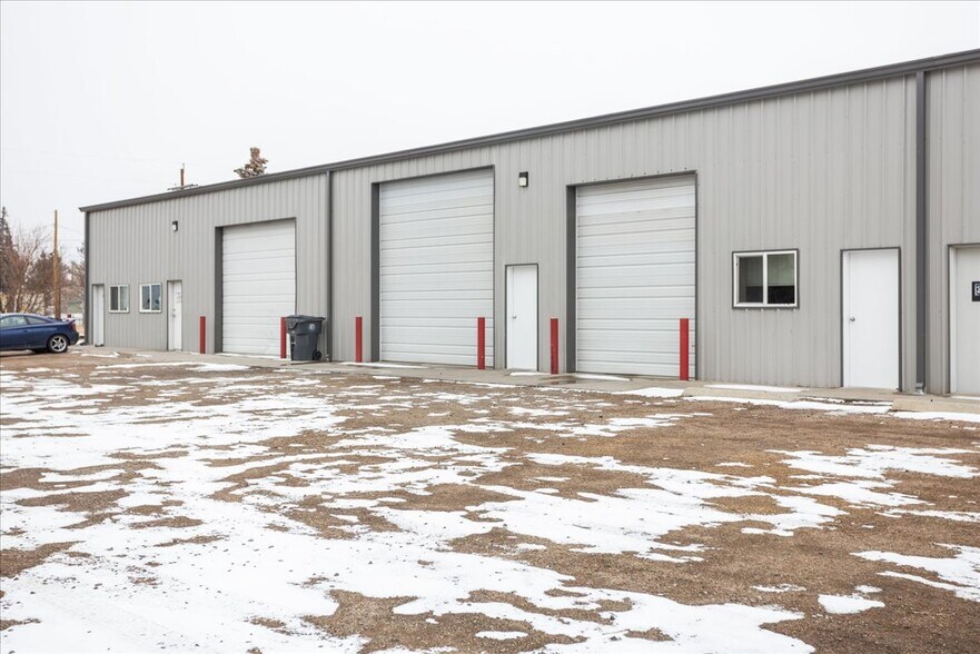 More Photos Of 3505 Cheyenne St, Cheyenne Warehouse For Lease