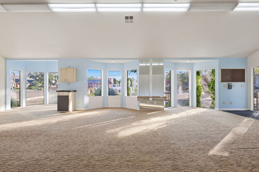 More Photos Of 1671 US Highway 395 N, Minden Office For Sale