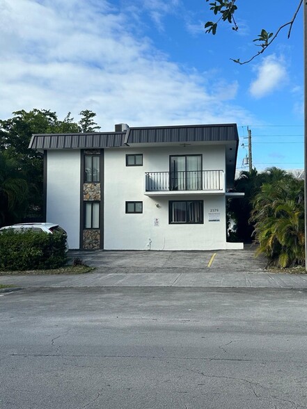 Primary Photo Of 2379 NE 172nd St, North Miami Beach Apartments For Sale