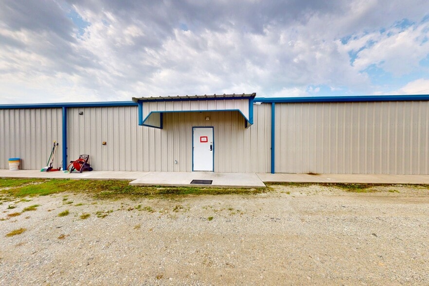 More Photos Of 12770 County Road 3580, Ada Sports And Entertainment For Sale