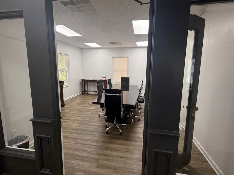 More Photos Of 1155 Hightower Trl, Atlanta Medical For Sale