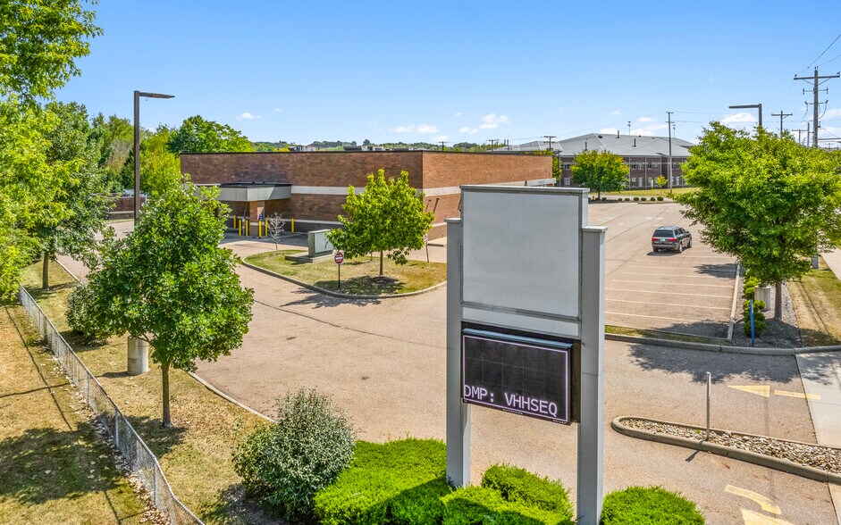 Primary Photo Of 4042 Cleveland Ave SW, Canton Drugstore For Lease