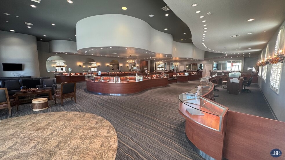 More Photos Of 2405 W New Haven Ave, Melbourne Freestanding For Sale