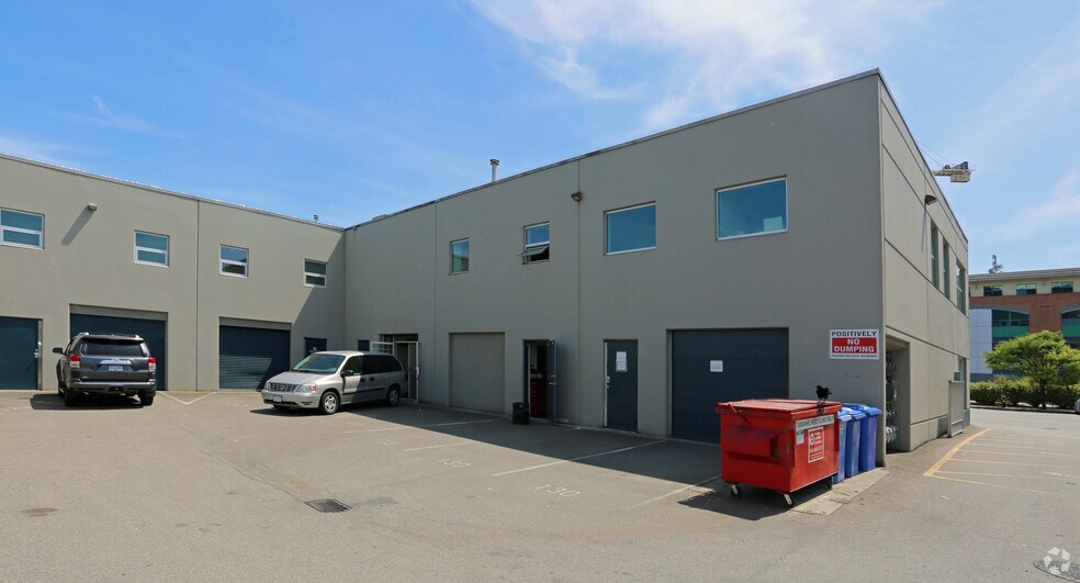 More Photos Of 998 Harbourside Dr, North Vancouver Showroom For Sale