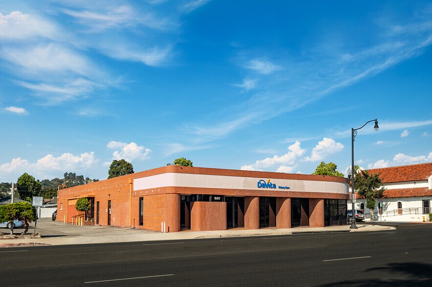 Primary Photo Of 16417 Whittier Blvd, Whittier Office For Sale