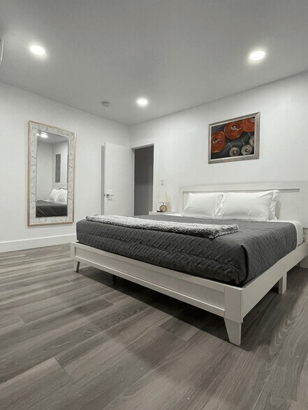More Photos Of 548-550 NW 30th St, Miami Apartments For Sale