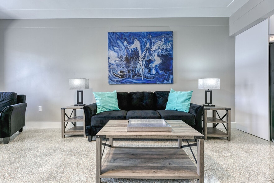 More Photos Of 2009-2025 NE 26th St, Wilton Manors Apartments For Sale