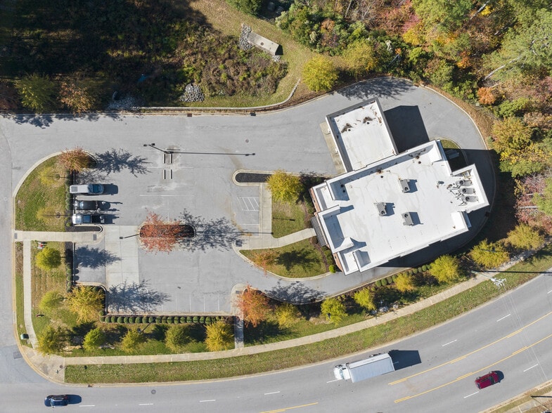 More Photos Of 701 Mutual Ct, Raleigh Office For Sale