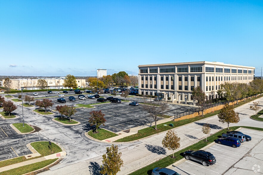 More Photos Of 6700 W 115th St, Overland Park Office For Lease