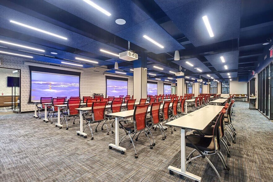 More Photos Of 157-163 W 25th St, New York Loft Creative Space For Lease