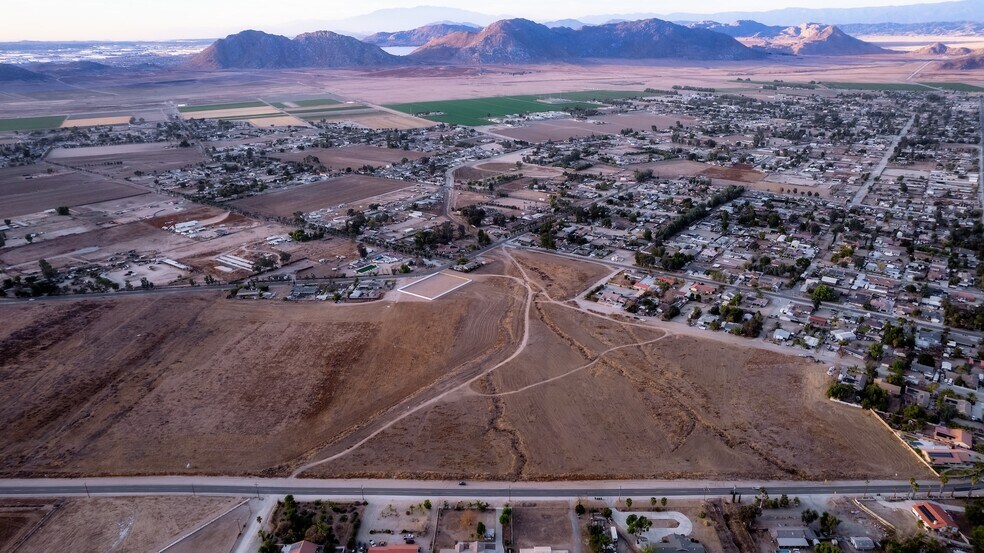 More Photos Of 0 Gibson Ave & Montgomery ave, Nuevo Land For Sale