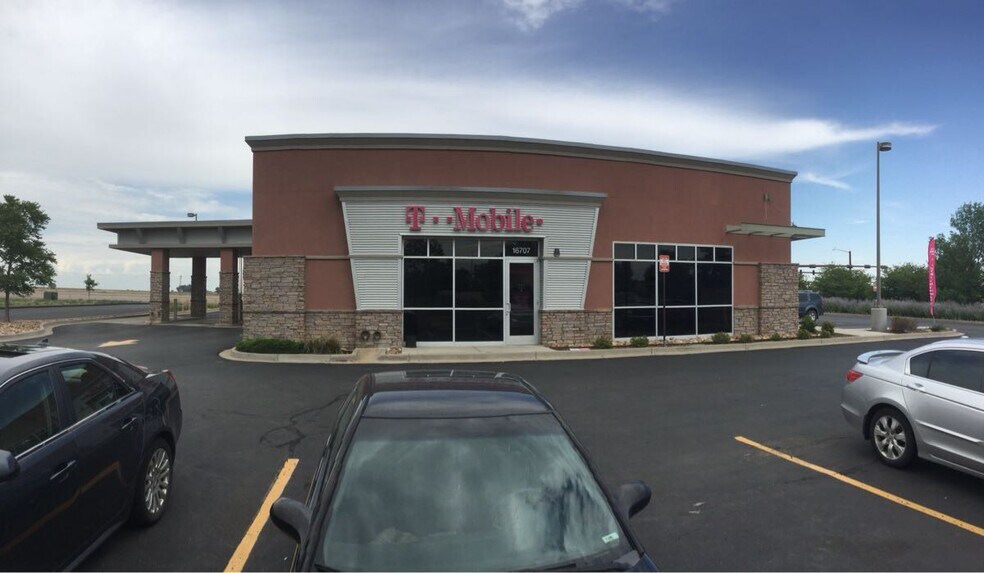 More Photos Of 16711 Washington St, Thornton Bank For Lease