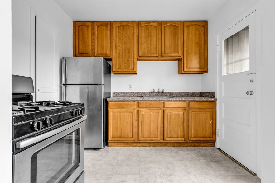 More Photos Of 5492 Ruth Ave, Oakland Apartments For Sale