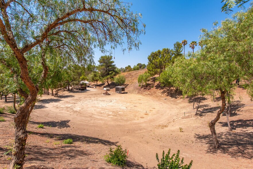 More Photos Of 8450 Waters Rd, Moorpark Land For Sale