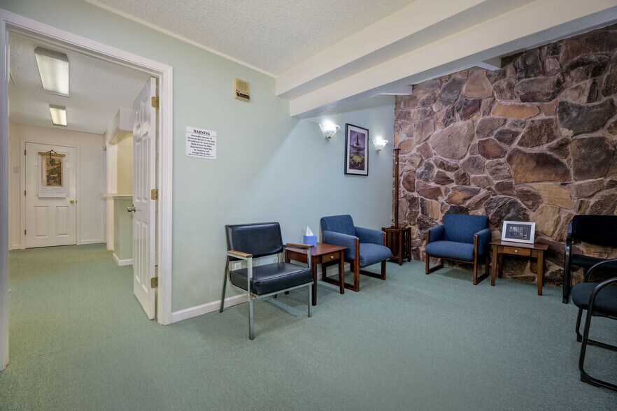 More Photos Of 150 Catherine Ln, Grass Valley Medical For Sale