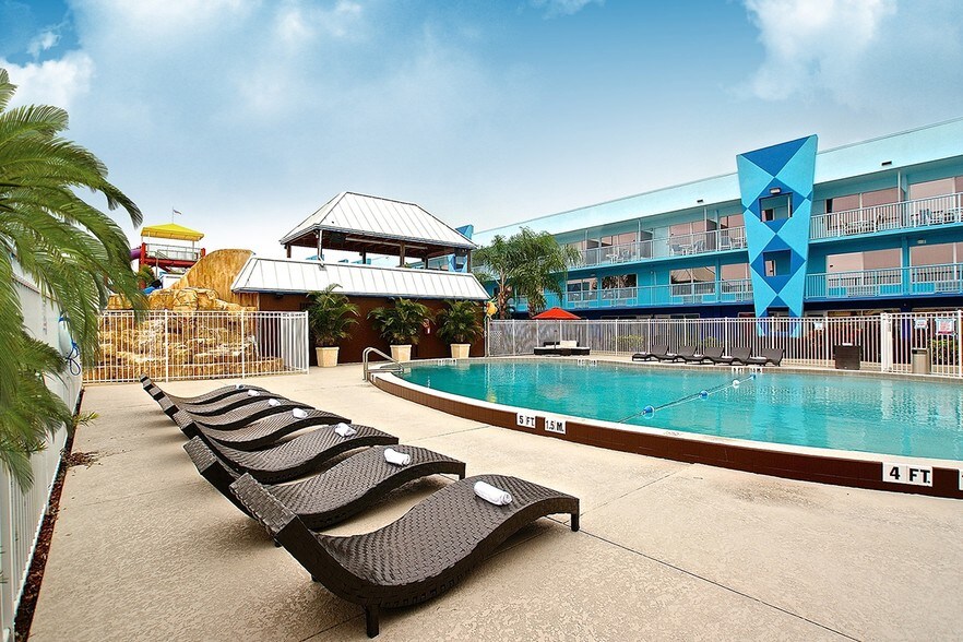 More Photos Of 2261 E Irlo Bronson Memorial Hwy, Kissimmee Hotel For Sale