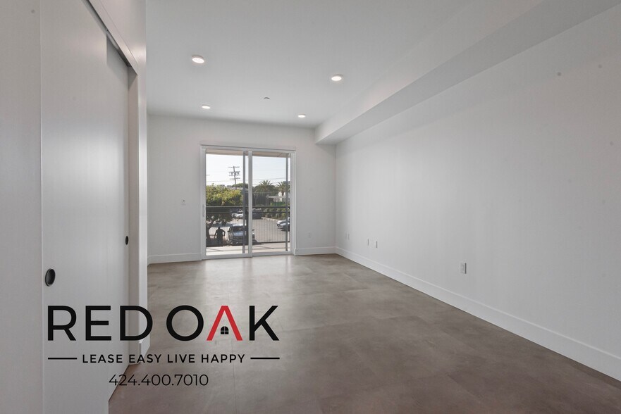 More Photos Of 3450 W 43rd St, Los Angeles Apartments For Lease
