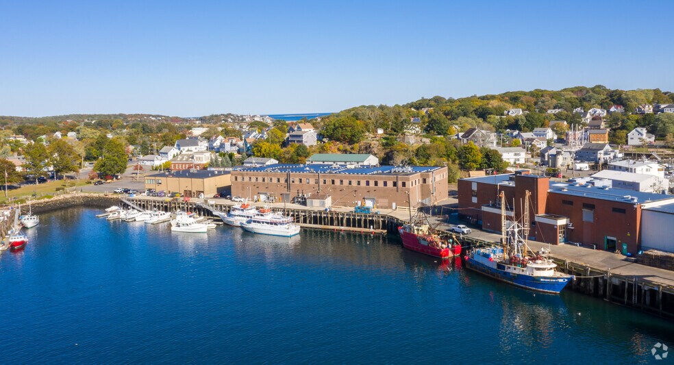 More Photos Of 11-15 Parker St, Gloucester Light Manufacturing For Lease