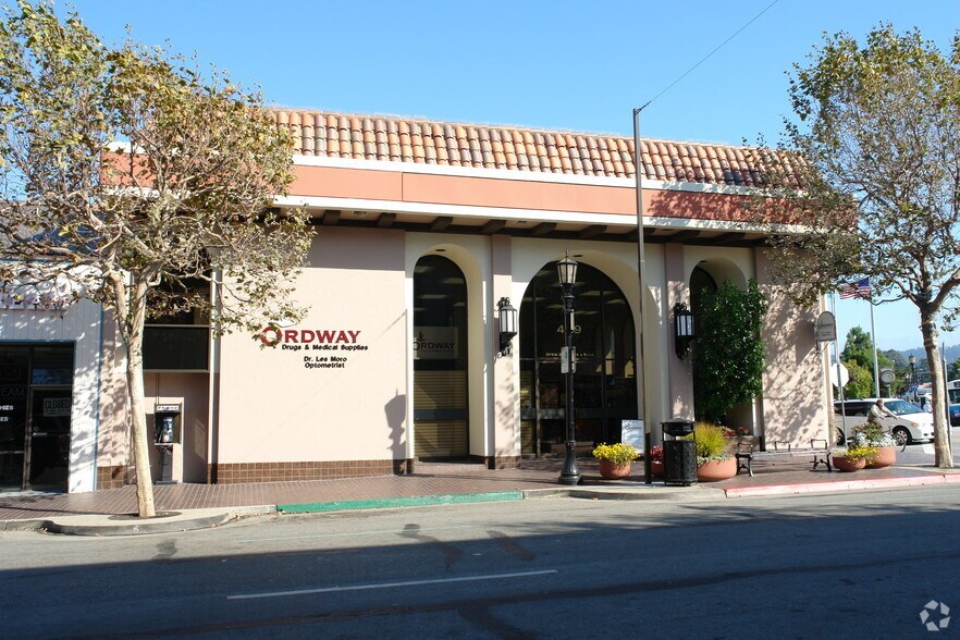 More Photos Of 499 Alvarado St, Monterey Freestanding For Lease
