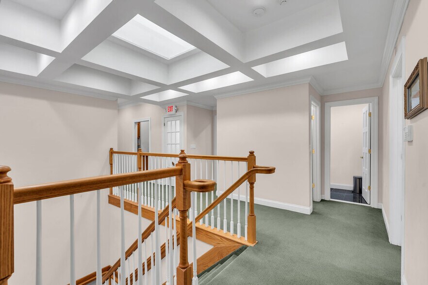 More Photos Of 1 Dag Hammarskjold Blvd, Howell Medical For Lease