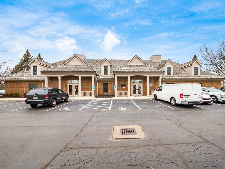 Primary Photo Of 6235-6237 Perimeter Dr, Dublin Medical For Lease