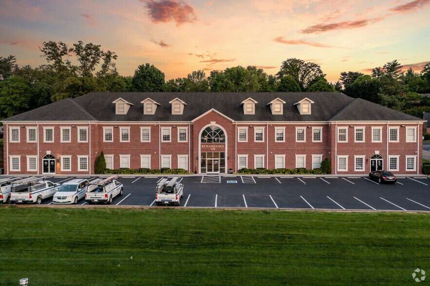 More Photos Of 120 Suburban Rd, Knoxville Office For Lease