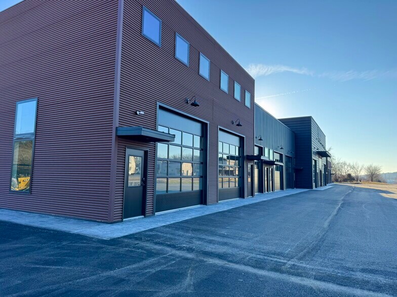 More Photos Of 116 College Rd, Pineville Light Distribution For Lease