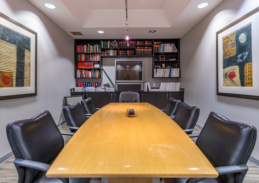 More Photos Of 335 Roselane St NW, Marietta Medical For Lease