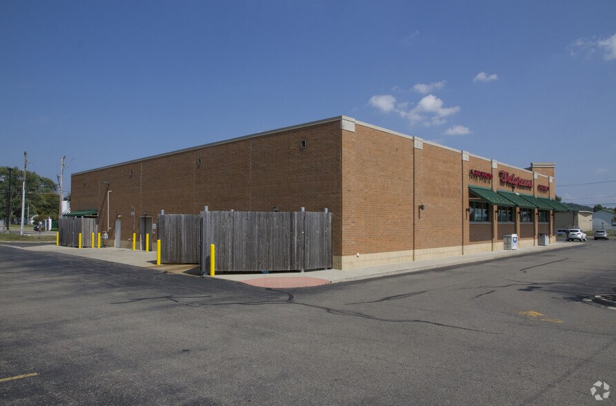 More Photos Of 1425 N 21st St, Newark Drugstore For Sale