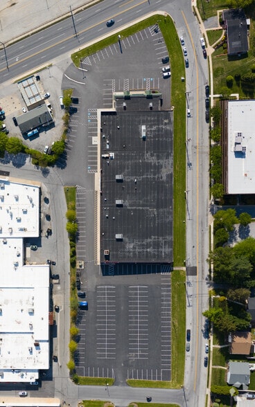 More Photos Of 2165 York Rd, Timonium Bowling Alley For Lease