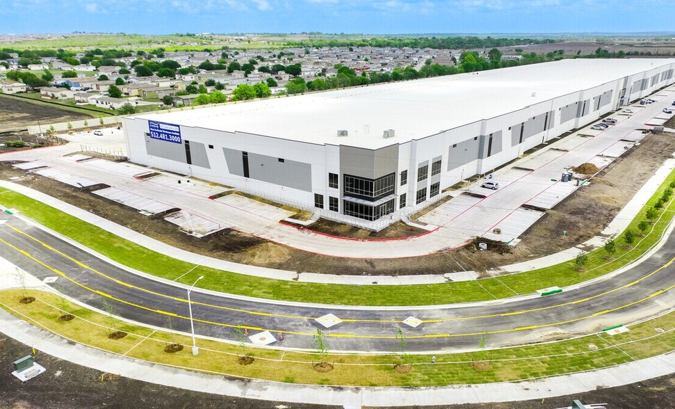 Primary Photo Of 435 Aiken Dr, San Marcos Manufacturing For Sale