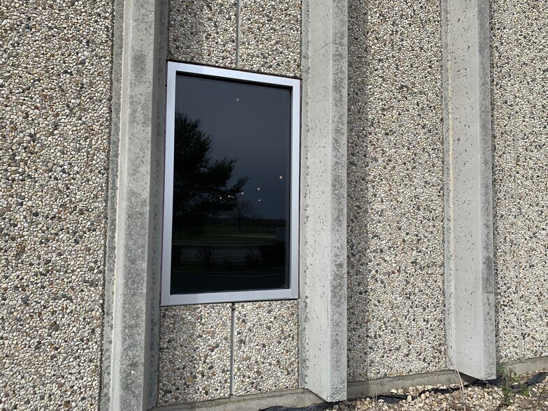 More Photos Of 2104 International Ln, Madison Light Distribution For Lease